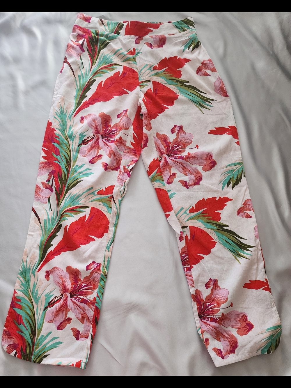 C&C California Red & Green Floral Elastic Waist Pants